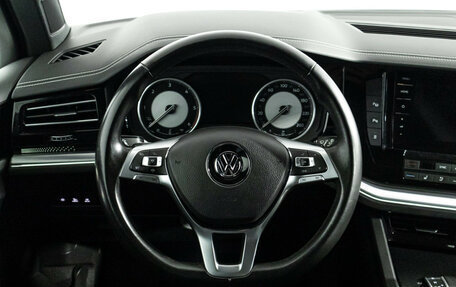 Volkswagen Touareg III, 2018 год, 4 449 700 рублей, 24 фотография