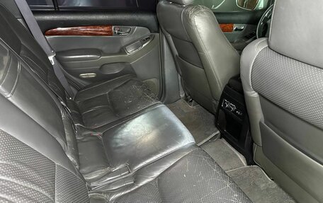 Toyota Land Cruiser 100 рестайлинг 2, 2003 год, 1 650 000 рублей, 10 фотография