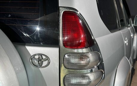 Toyota Land Cruiser 100 рестайлинг 2, 2003 год, 1 650 000 рублей, 24 фотография