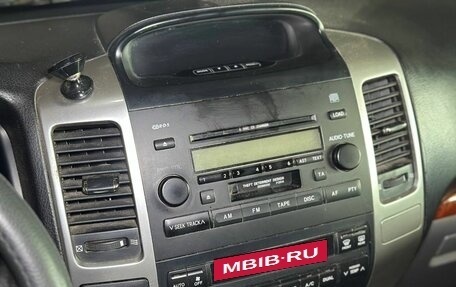 Toyota Land Cruiser 100 рестайлинг 2, 2003 год, 1 650 000 рублей, 14 фотография