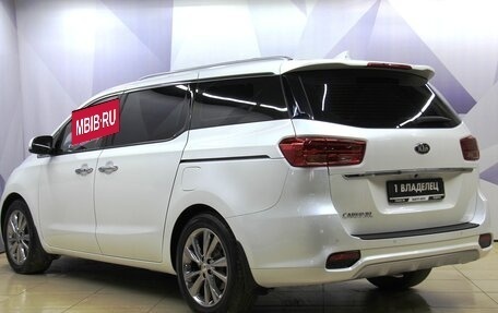 KIA Carnival III, 2019 год, 2 700 000 рублей, 3 фотография