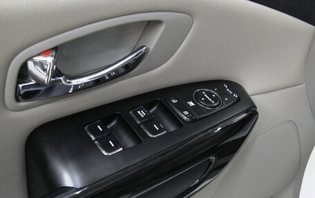 KIA Carnival III, 2019 год, 2 700 000 рублей, 16 фотография