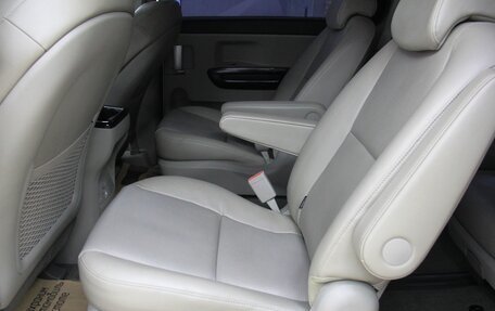 KIA Carnival III, 2019 год, 2 700 000 рублей, 19 фотография