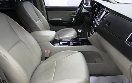 KIA Carnival III, 2019 год, 2 700 000 рублей, 11 фотография