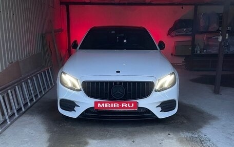 Mercedes-Benz E-Класс, 2018 год, 2 900 000 рублей, 2 фотография