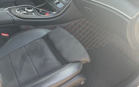 Mercedes-Benz E-Класс, 2018 год, 2 900 000 рублей, 9 фотография