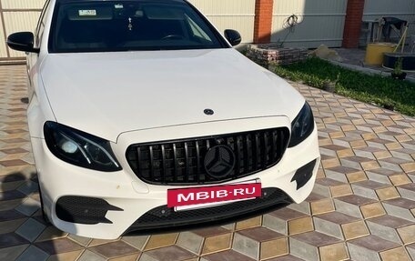 Mercedes-Benz E-Класс, 2018 год, 2 900 000 рублей, 8 фотография