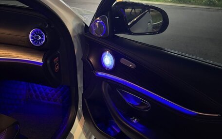 Mercedes-Benz E-Класс, 2018 год, 2 900 000 рублей, 17 фотография
