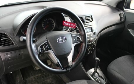 Hyundai Solaris II рестайлинг, 2016 год, 1 037 000 рублей, 12 фотография