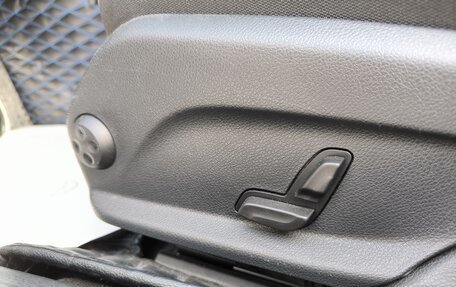 Mercedes-Benz C-Класс, 2019 год, 3 070 000 рублей, 29 фотография