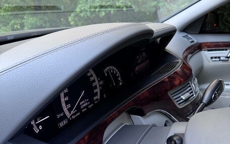 Mercedes-Benz S-Класс, 2010 год, 1 790 000 рублей, 24 фотография