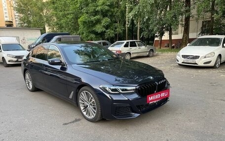 BMW 5 серия, 2019 год, 3 200 000 рублей, 3 фотография