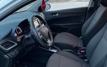 Hyundai Solaris II рестайлинг, 2017 год, 1 190 000 рублей, 1 фотография