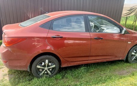Hyundai Solaris II рестайлинг, 2011 год, 570 000 рублей, 1 фотография