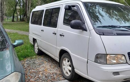 SsangYong Istana, 2000 год, 385 000 рублей, 12 фотография