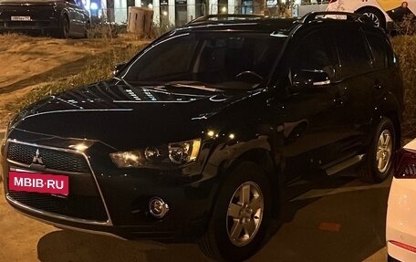 Mitsubishi Outlander III рестайлинг 3, 2011 год, 1 500 000 рублей, 4 фотография