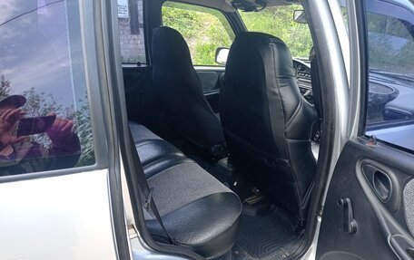Chevrolet Niva I рестайлинг, 2006 год, 369 000 рублей, 8 фотография