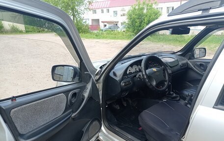 Chevrolet Niva I рестайлинг, 2006 год, 369 000 рублей, 10 фотография