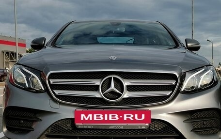 Mercedes-Benz E-Класс, 2018 год, 3 049 000 рублей, 2 фотография