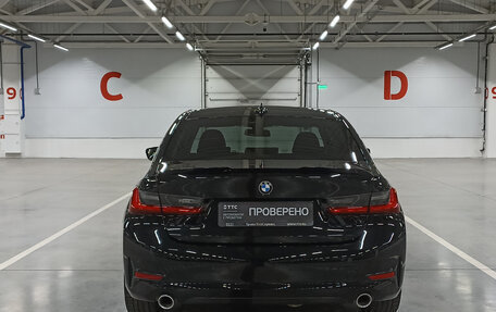 BMW 3 серия, 2019 год, 3 289 000 рублей, 9 фотография