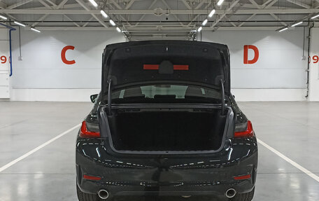 BMW 3 серия, 2019 год, 3 289 000 рублей, 18 фотография