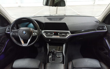 BMW 3 серия, 2019 год, 3 289 000 рублей, 15 фотография