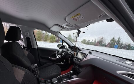 Peugeot 2008 II, 2014 год, 900 000 рублей, 10 фотография