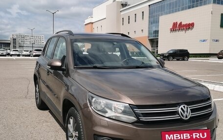 Volkswagen Tiguan I, 2016 год, 1 600 000 рублей, 2 фотография