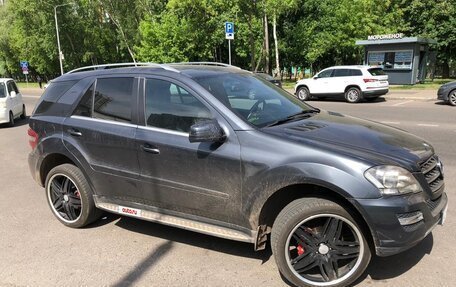 Mercedes-Benz M-Класс, 2011 год, 1 600 000 рублей, 3 фотография