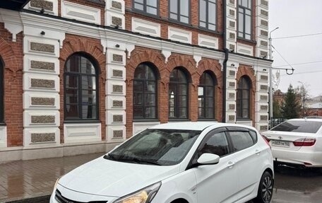 Hyundai Solaris II рестайлинг, 2016 год, 1 000 000 рублей, 2 фотография