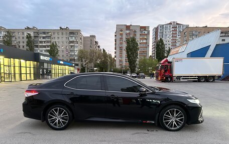 Toyota Camry, 2021 год, 3 050 000 рублей, 9 фотография