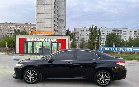 Toyota Camry, 2021 год, 3 050 000 рублей, 7 фотография