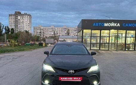 Toyota Camry, 2021 год, 3 050 000 рублей, 10 фотография