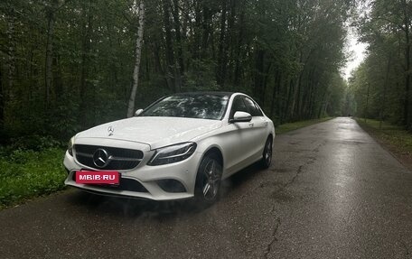 Mercedes-Benz C-Класс, 2019 год, 2 850 000 рублей, 2 фотография