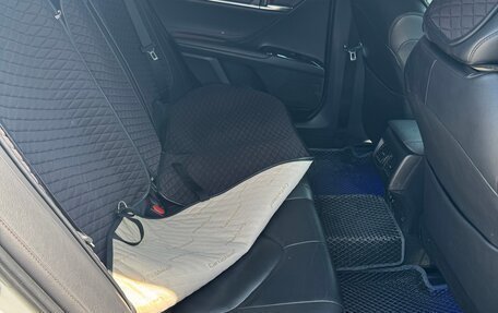 Toyota Camry, 2019 год, 2 310 000 рублей, 2 фотография