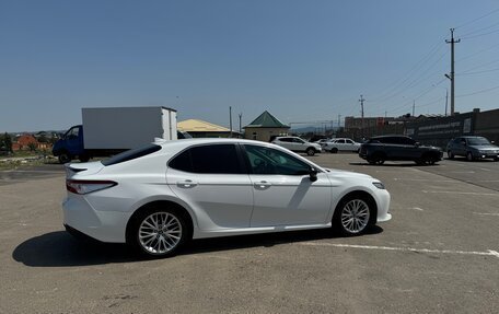 Toyota Camry, 2019 год, 2 310 000 рублей, 5 фотография