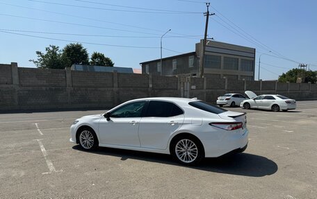 Toyota Camry, 2019 год, 2 310 000 рублей, 7 фотография