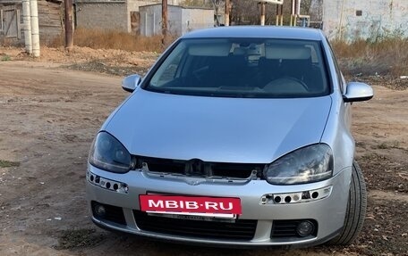 Volkswagen Golf V, 2004 год, 620 000 рублей, 8 фотография