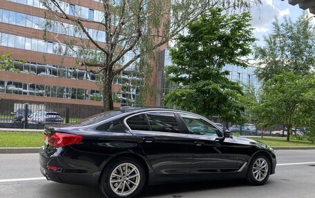 BMW 5 серия, 2019 год, 1 990 000 рублей, 6 фотография