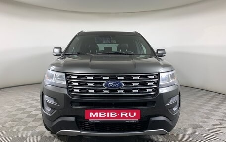 Ford Explorer VI, 2017 год, 2 550 000 рублей, 2 фотография