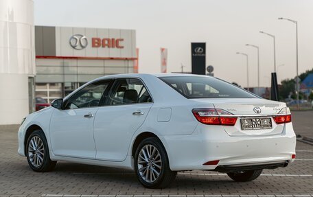 Toyota Camry, 2015 год, 1 855 000 рублей, 4 фотография