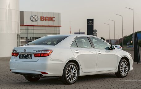 Toyota Camry, 2015 год, 1 855 000 рублей, 6 фотография