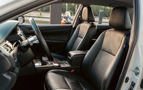 Toyota Camry, 2015 год, 1 855 000 рублей, 12 фотография