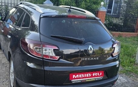 Renault Megane III, 2010 год, 650 000 рублей, 2 фотография