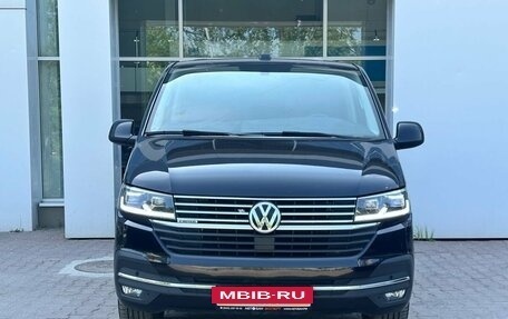 Volkswagen Multivan T6 рестайлинг, 2020 год, 6 199 000 рублей, 3 фотография