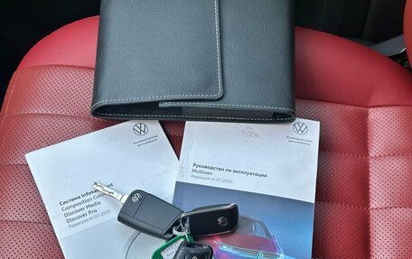 Volkswagen Multivan T6 рестайлинг, 2020 год, 6 199 000 рублей, 38 фотография