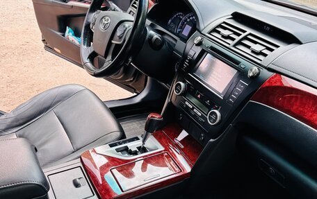 Toyota Camry, 2012 год, 2 000 000 рублей, 3 фотография