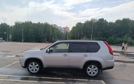 Nissan X-Trail, 2010 год, 1 100 000 рублей, 2 фотография