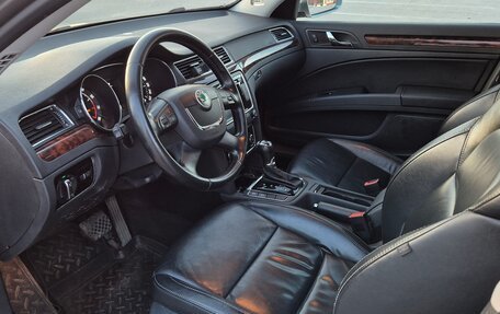 Skoda Superb III рестайлинг, 2013 год, 1 200 000 рублей, 12 фотография
