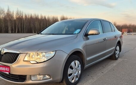 Skoda Superb III рестайлинг, 2013 год, 1 200 000 рублей, 6 фотография